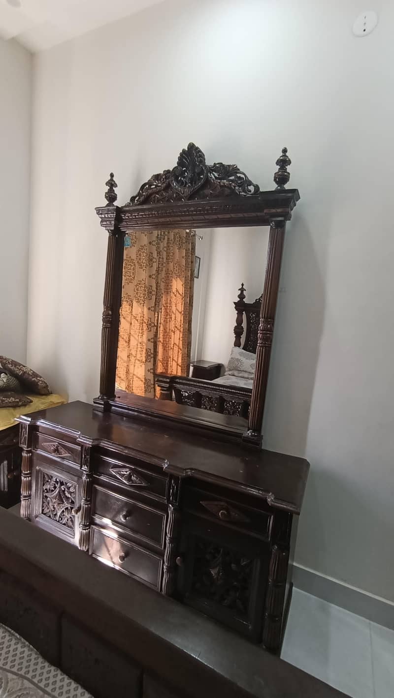 Chinioti Bed Set. 7