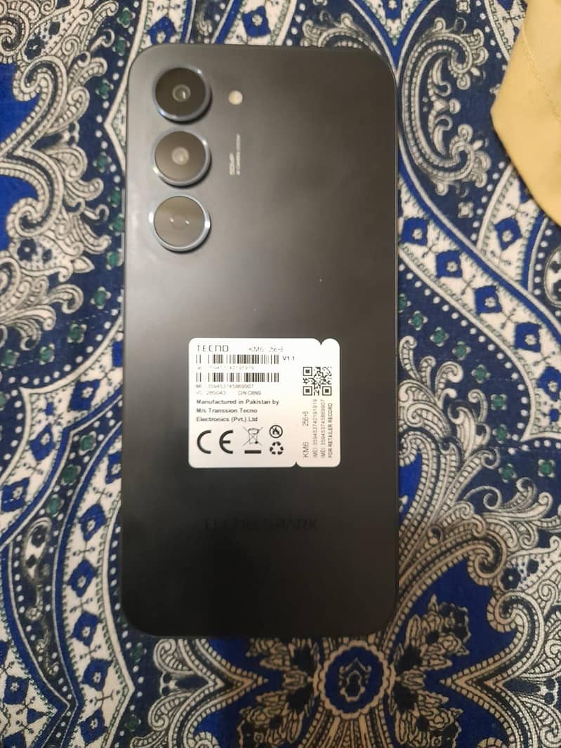 Tecno SPARK 40 Pro 1