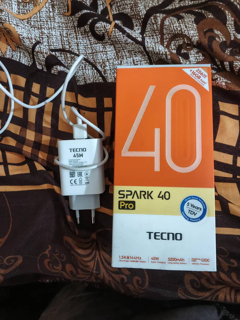 Tecno SPARK 40 Pro 2