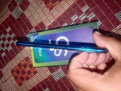 Infinix S5 6/128 with box