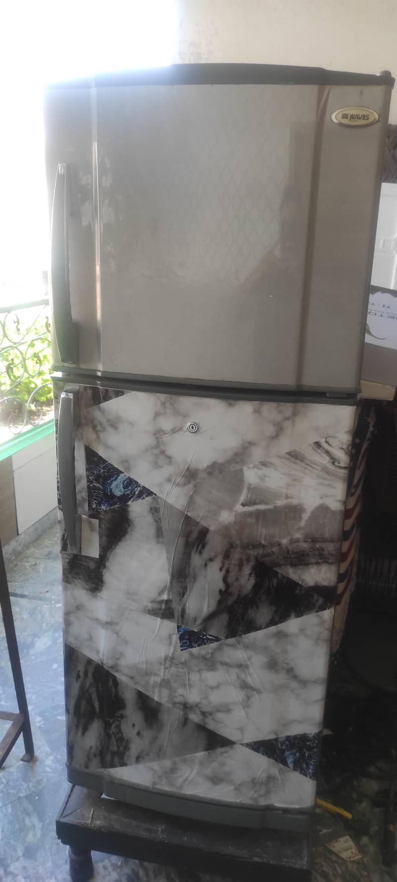 waves refrigerator 0