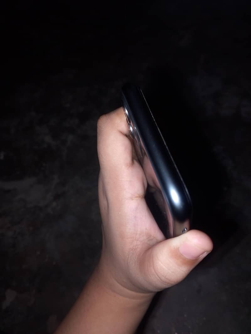 Apple iPhone 11 1