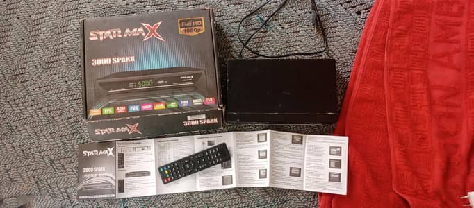 Star Max Digital Receiver for sale with original Box & remote all ok