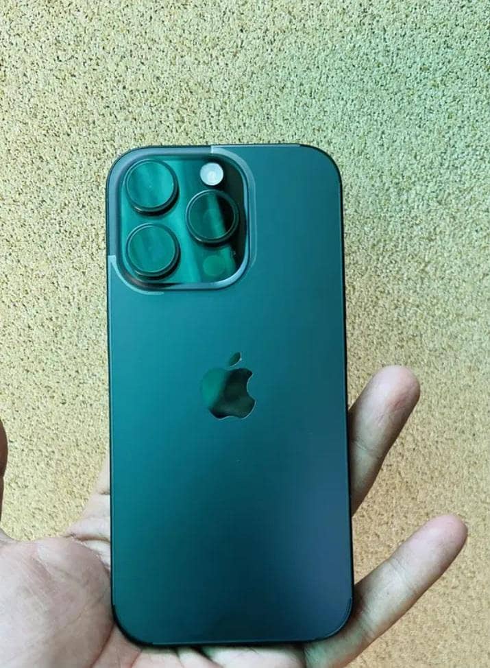 iPhone 16 Pro 1