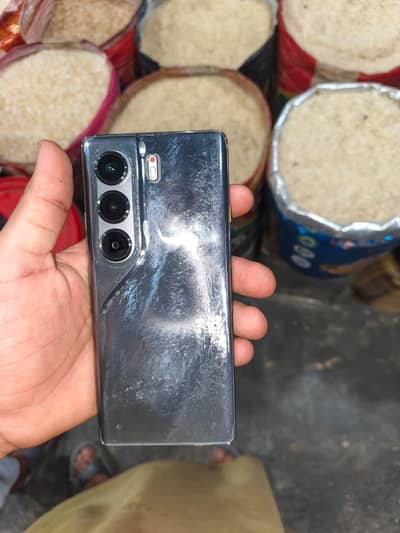 Tecno CAMON 40 Pro