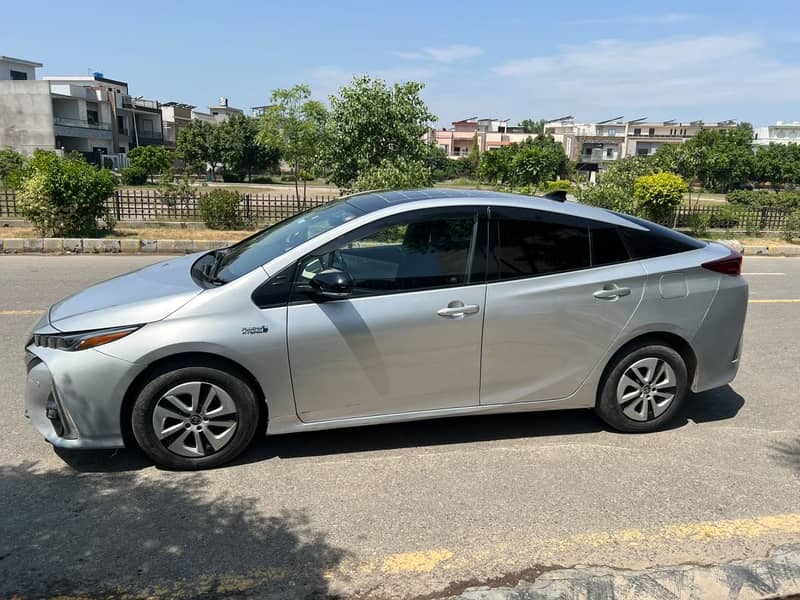 prius phv 5