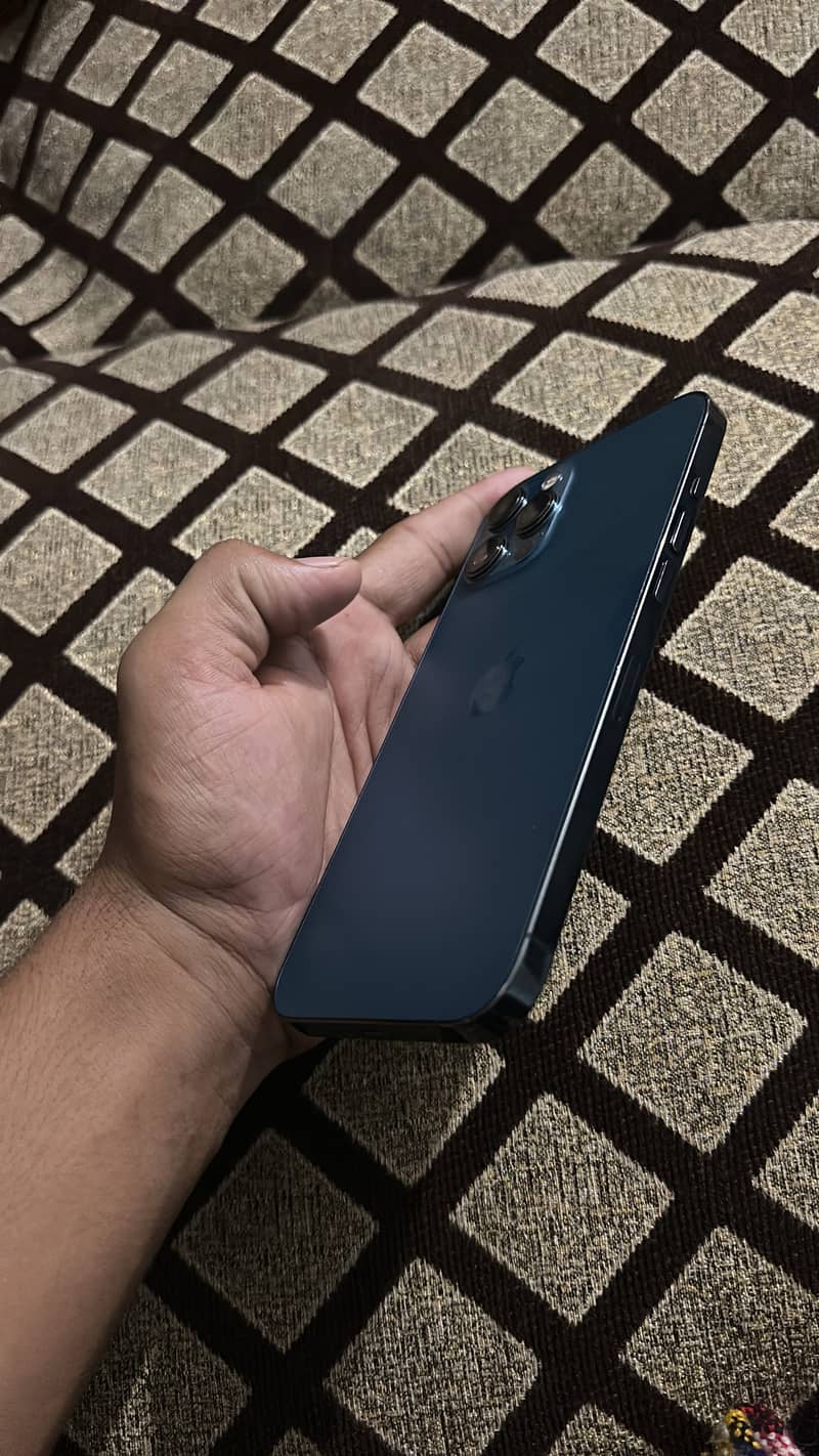 Apple iPhone 12 Pro Max 2