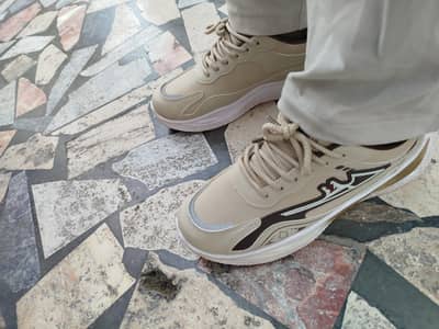 1 day used comfortable stylish footwear