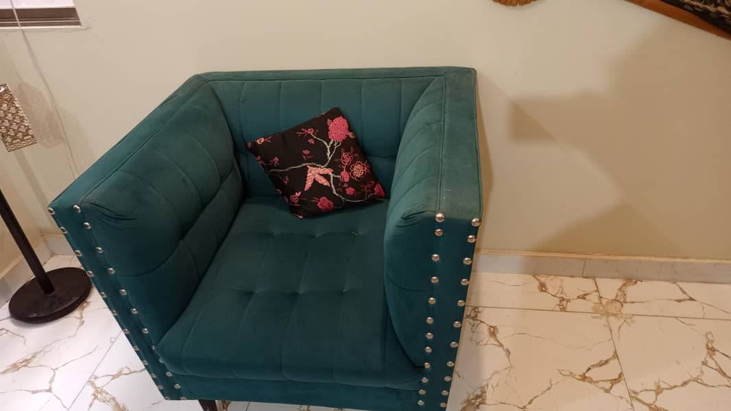sofa set with sethi 2