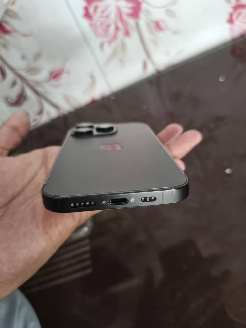 Apple iPhone 14 Pro 3