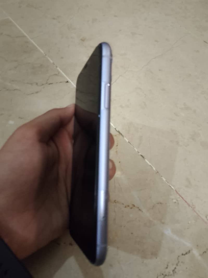 Apple iPhone 11 1