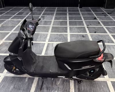 Evee S1 Electric Scooty | Excellent Condition | Warranty