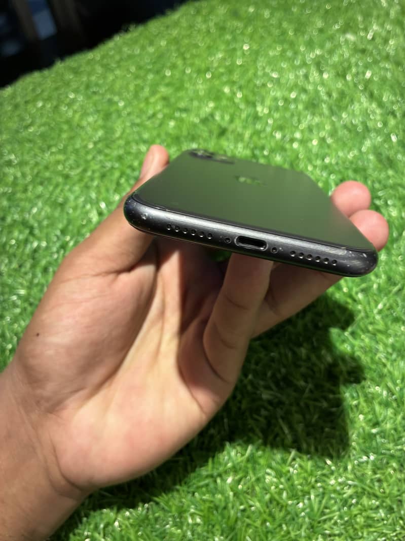 Apple iPhone 11 2