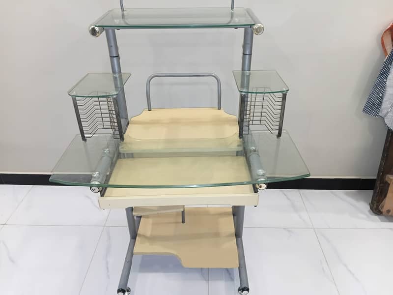 Computer trolley 1