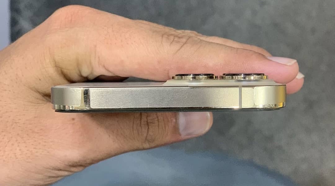 Apple iPhone 13 Pro Max 4
