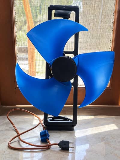 exhaust fan and ceiling fan
