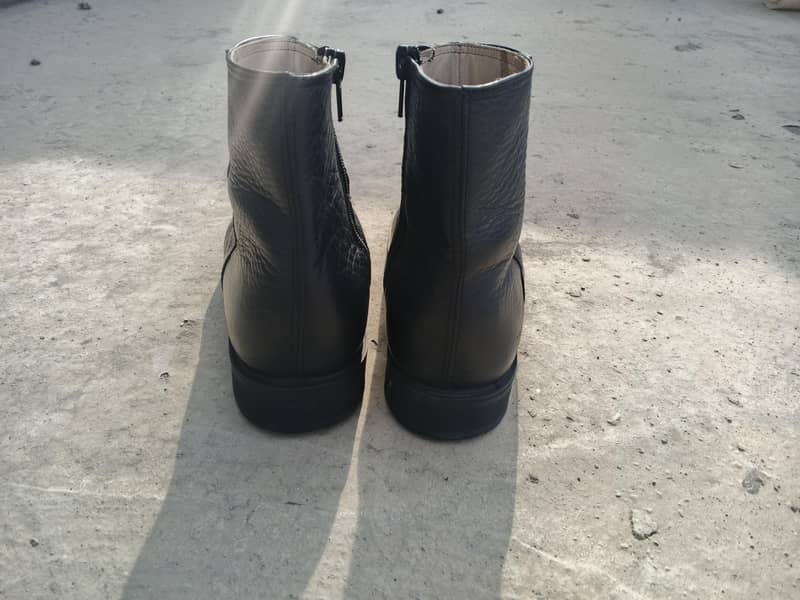 long boot 4