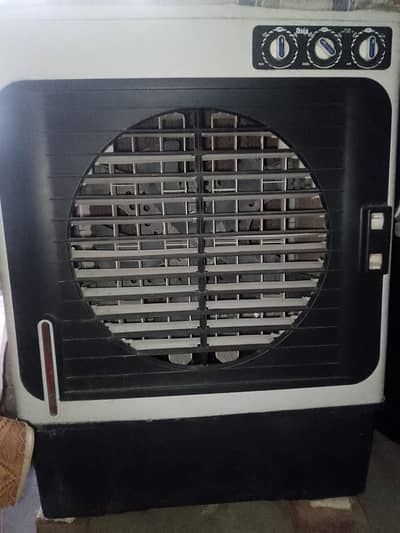 air cooler tyer nahi ha best cooling karta ha sary moods ha bara size