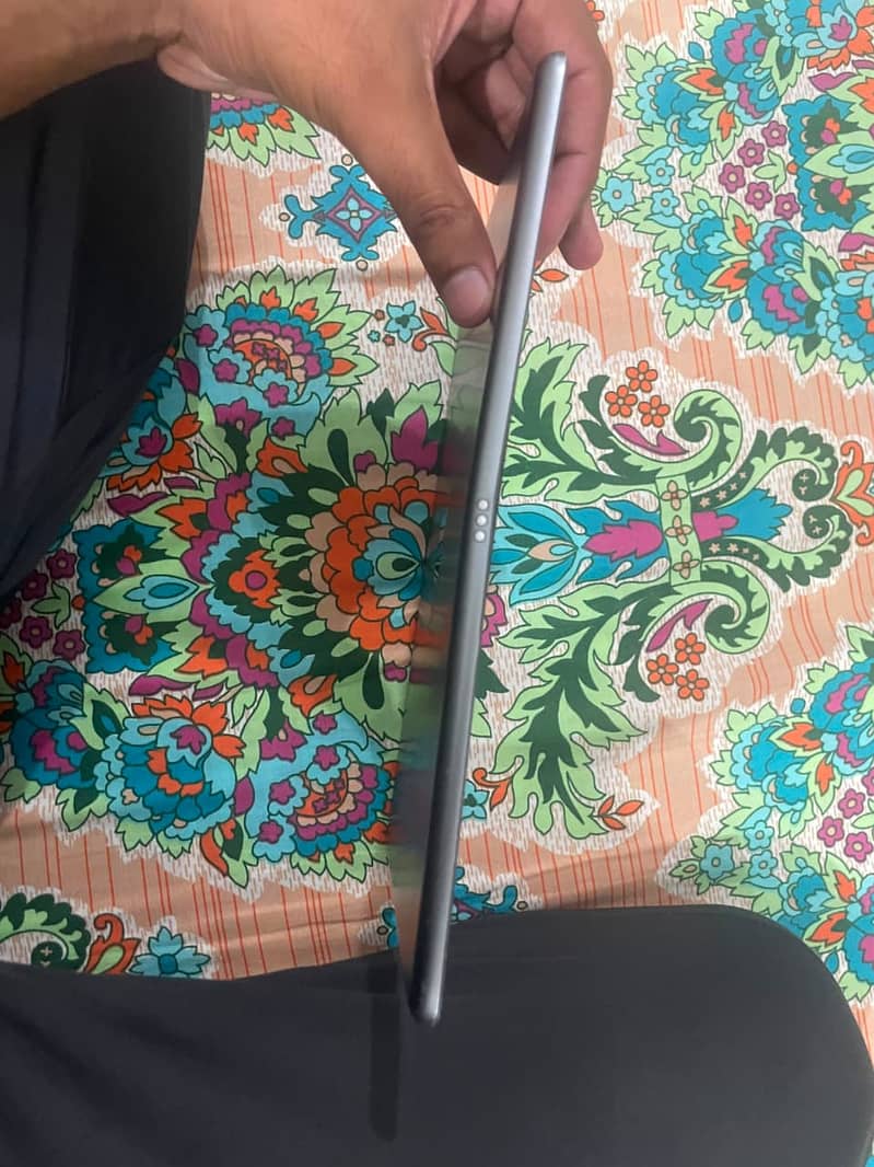 Ipad 8th gen[32gb] 5