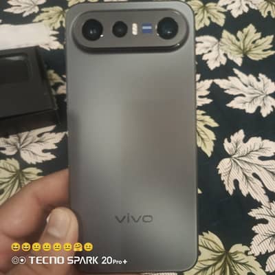 Vivo X300 FE