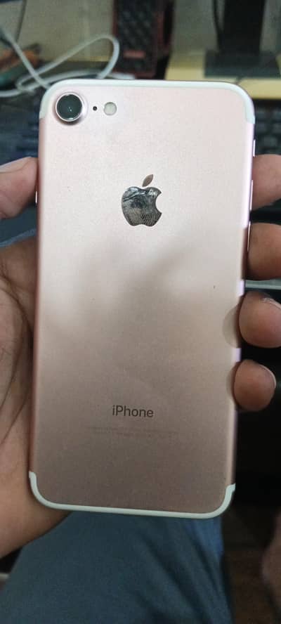 Apple iPhone 7