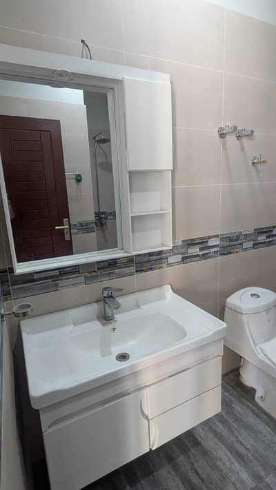 2 Bed Room Flat