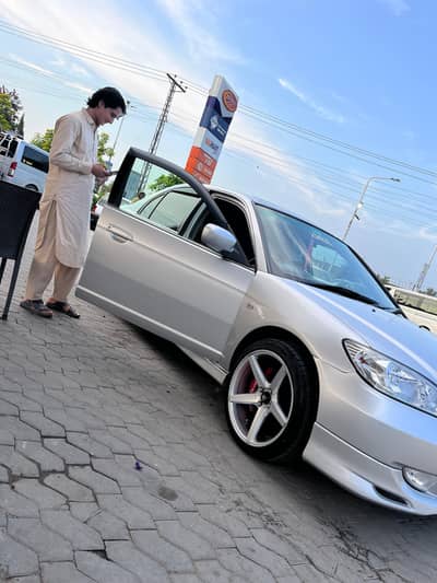 Honda Civic VTi Oriel Prosmatec 2003