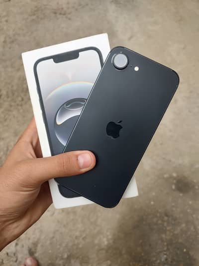 Apple iPhone 16e