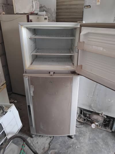 Dawlance Refrigerator For Sale