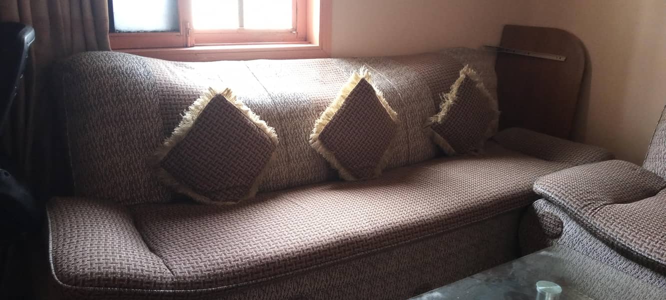 selling sofa 2
