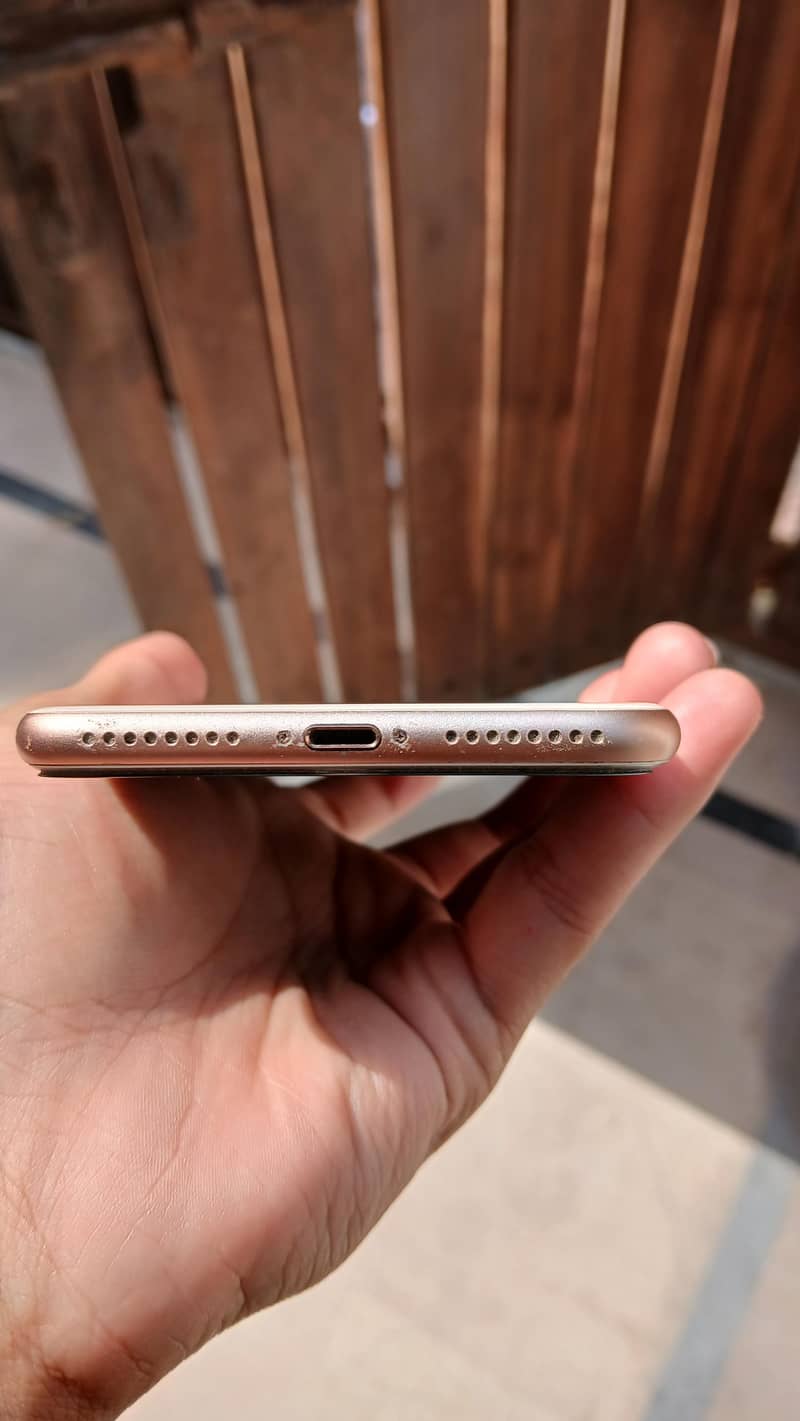 Apple iPhone 8 Plus 2