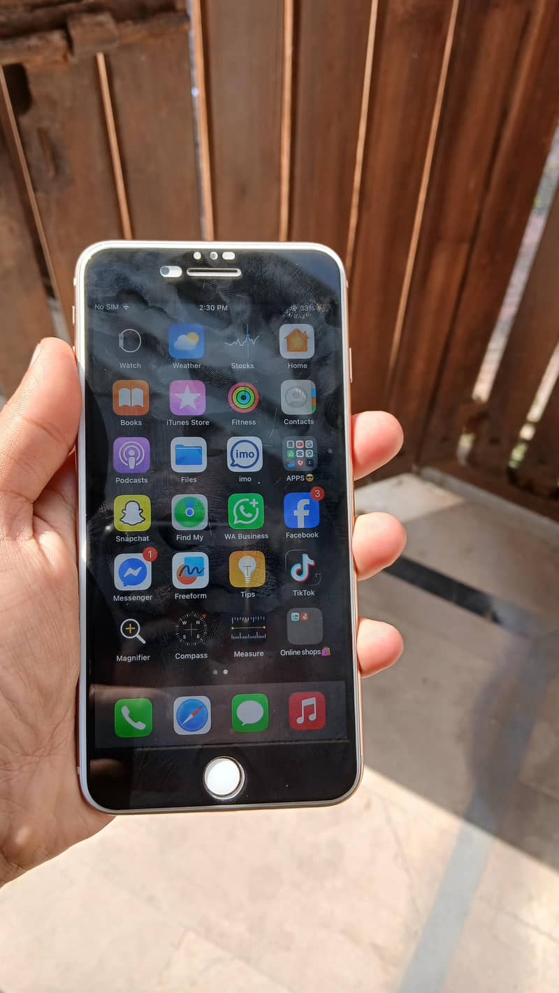 Apple iPhone 8 Plus 7