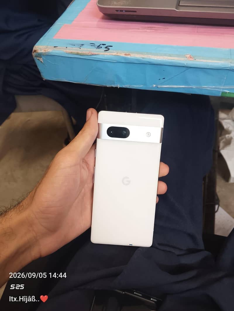 Google Pixel 7a 2