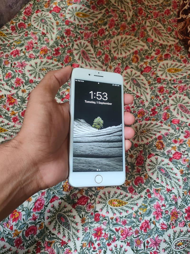 Apple iPhone 7 Plus 4