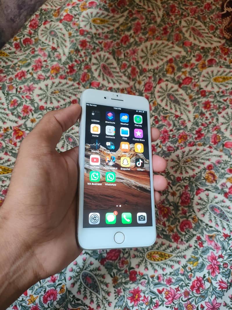 Apple iPhone 7 Plus 12