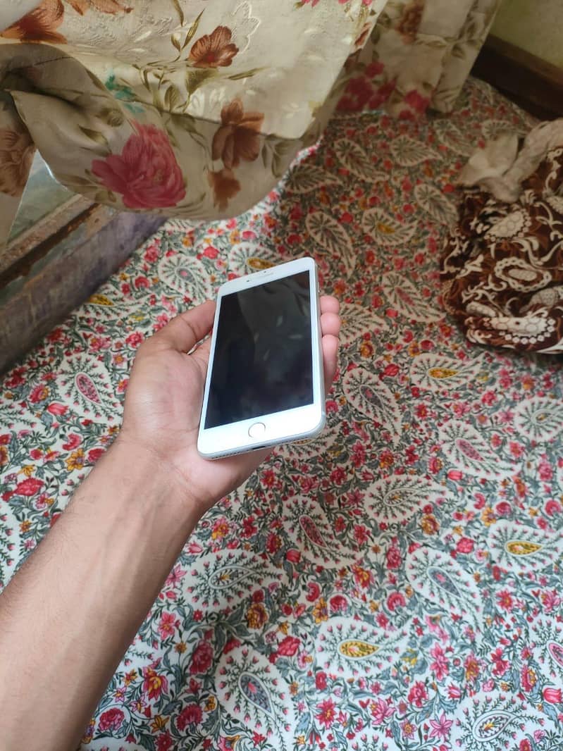 Apple iPhone 7 Plus 16