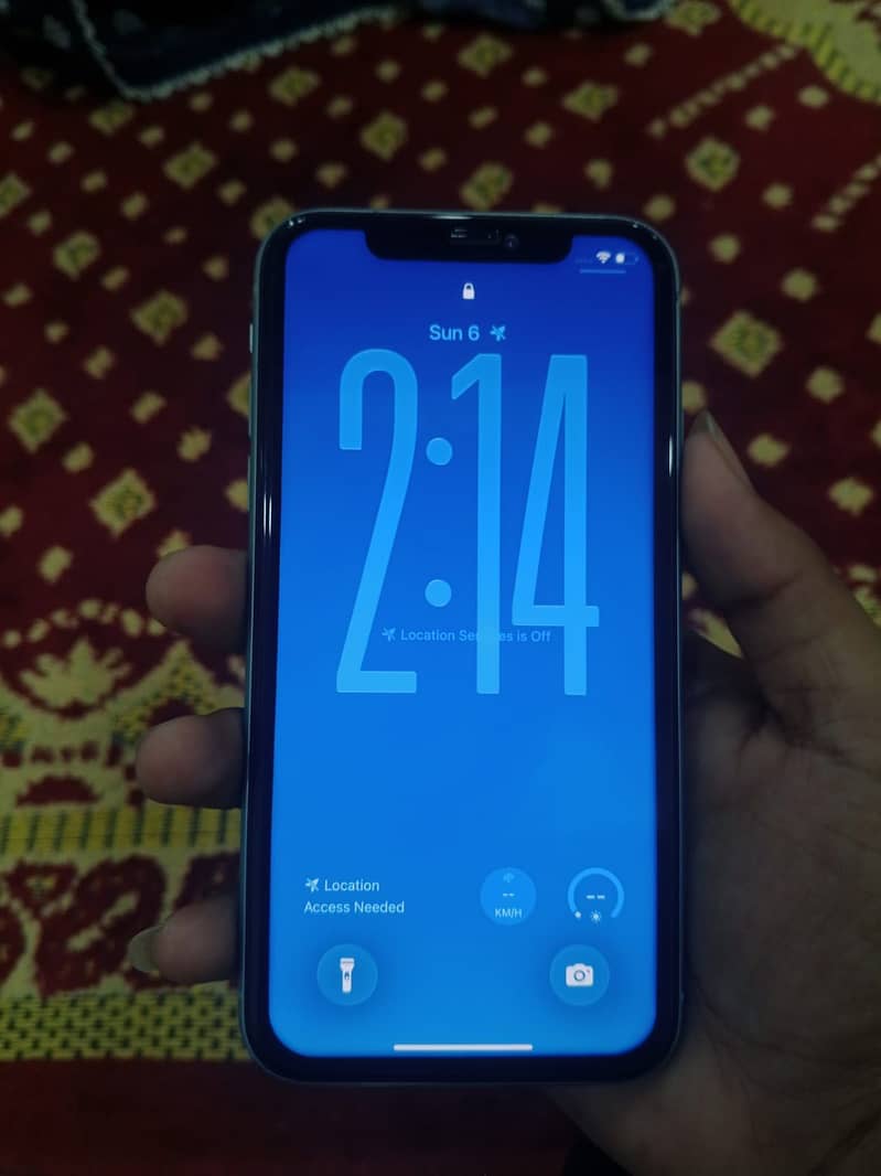 Apple iPhone 11 3