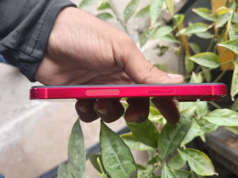Apple iPhone 14 2