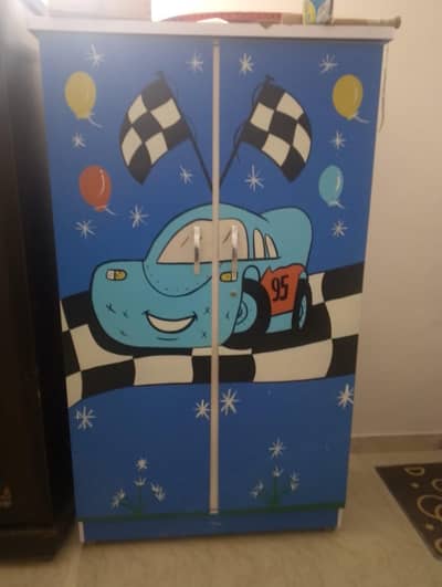 kids wardrobe