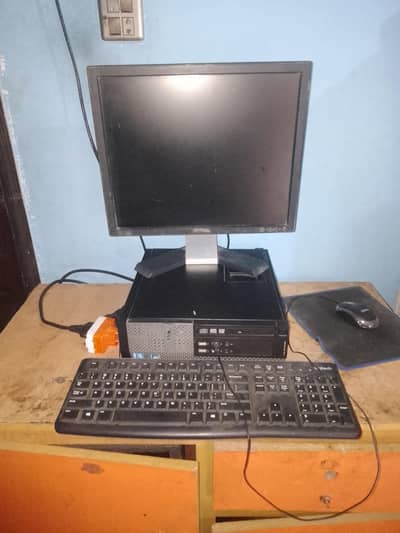 computer for sale sirf 1 month use ki he