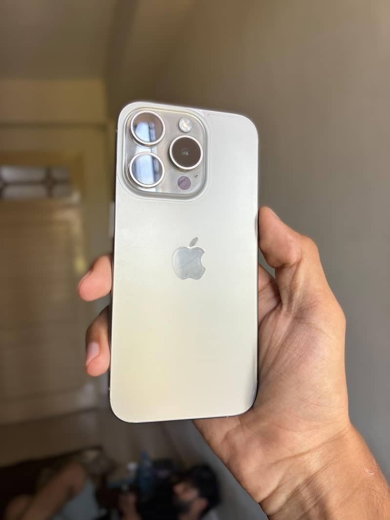 Apple iPhone 15 Pro 1