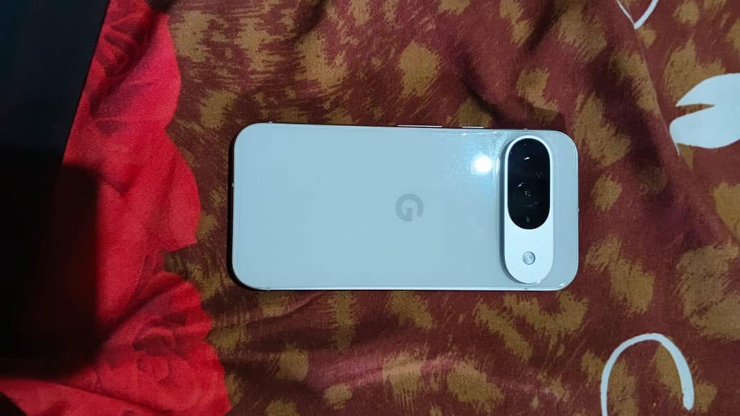 Google Pixel 9 8