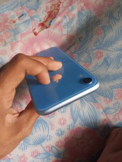 Apple iPhone XR