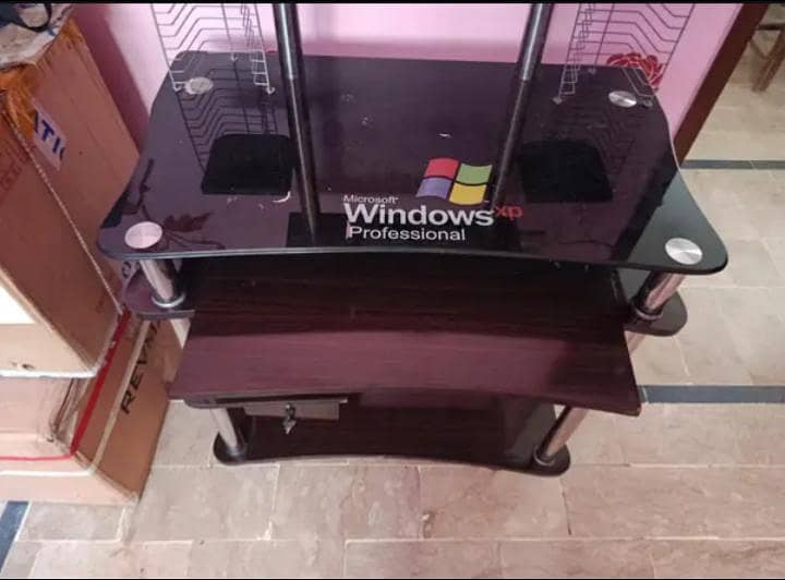 computer trolley/table 3