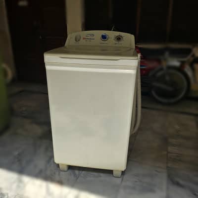 Selling my used Dawanlance Washing and National Dryer