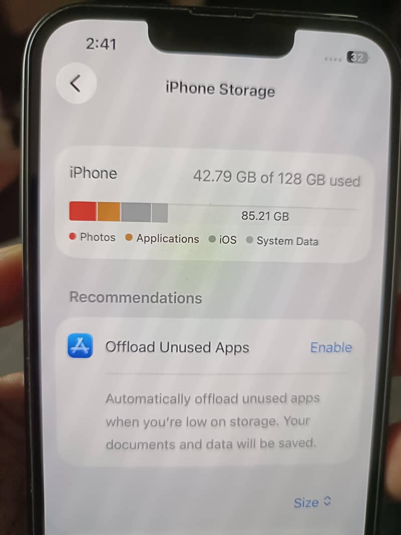 Apple iPhone 13 5