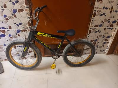 bycycle  VIP smooth ride dono tyer new ha