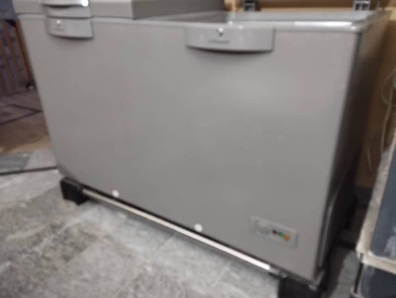 Dawlance refrigerator 8
