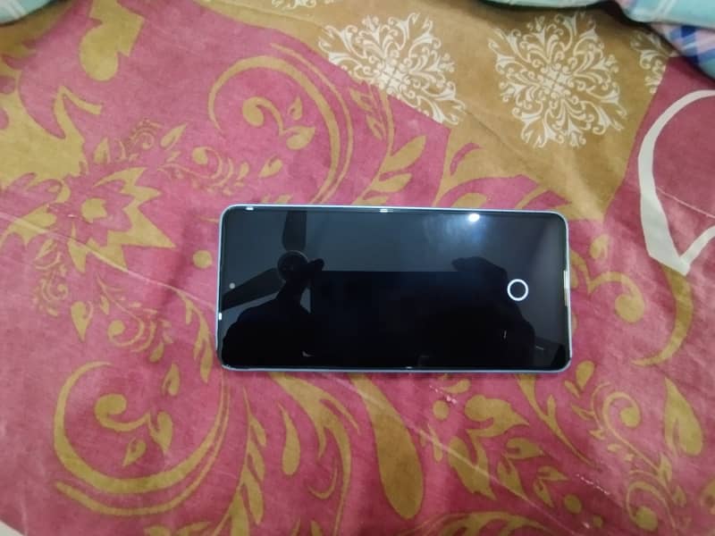 Redmi note 13 (8/128) 10
