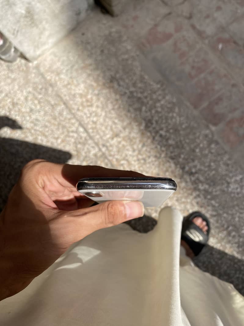 Apple iPhone X 2